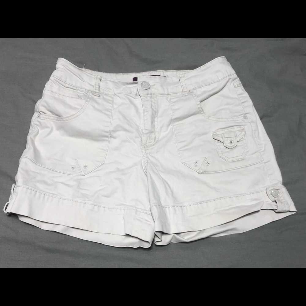 Light Tan Khaki Utility Cargo Pocket Safari Shorts